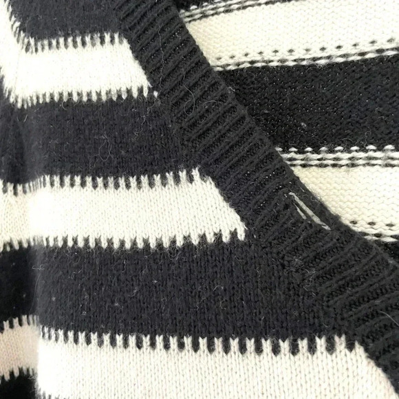 Wildfox Distressed Striped Vneck Sweater Black White - Picture 6 of 13